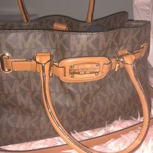 Michael Kors large logo satchel (Authentic)